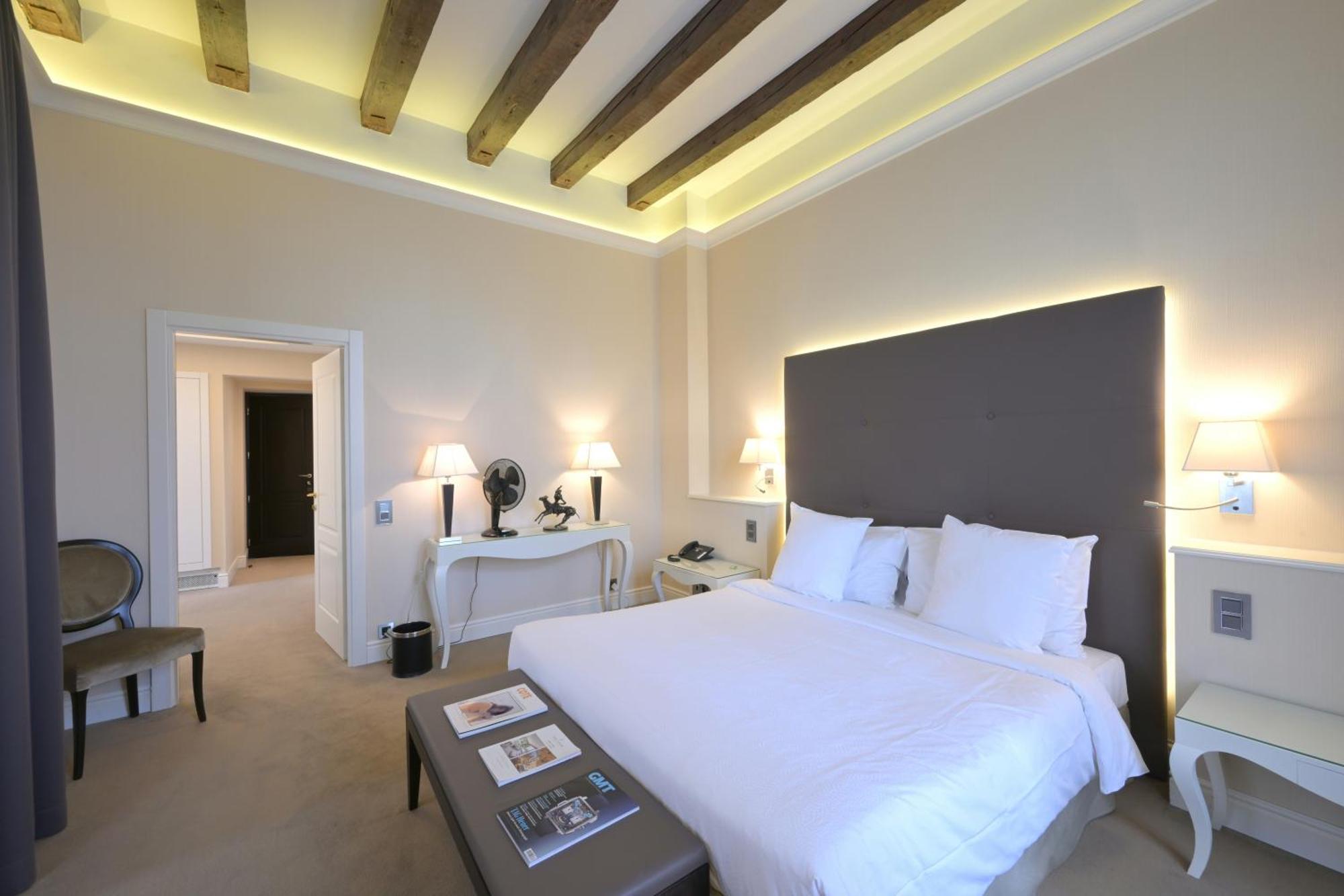 Chateau De Bonmont Cheserex Bagian luar foto